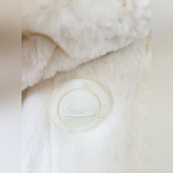 Gallery Women's Super Soft Faux Fur Coat Hooded Hook/Button Ivory Small - Picture 8 of 16